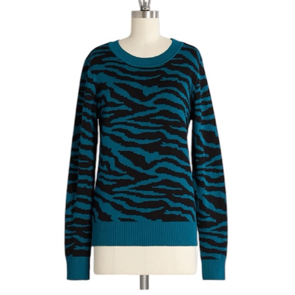 ModCloth Call to the Wild Blue & Black Animal Print Pullover Sweater Size Small - Picture 1 of 9